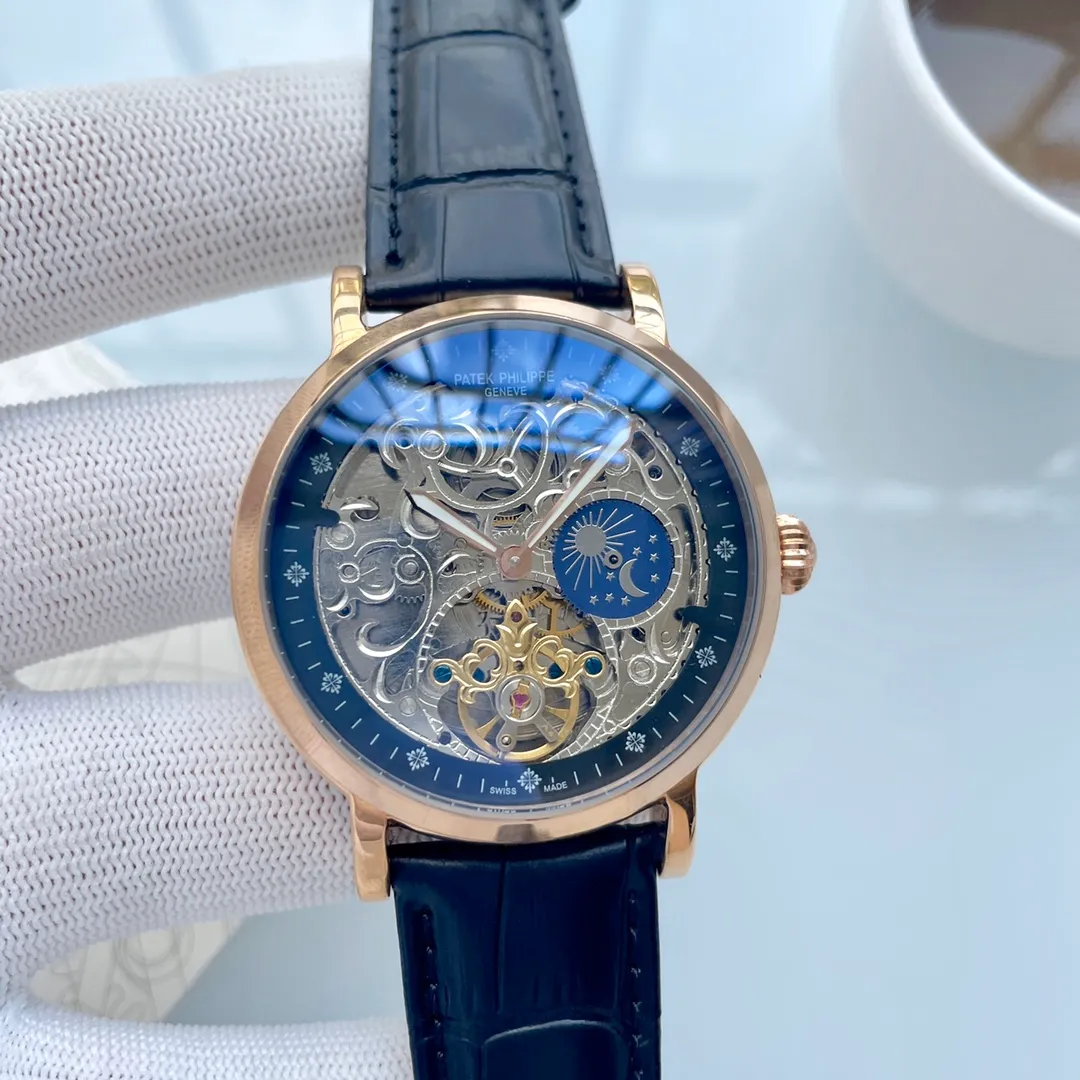 【Foreign Trade Import】💰1520! Patek Philippe (top quality, outstanding debut) 🎉🎉 [Type]: Boutique men's watch (top) exquisite quality [Strap]: Genuine leather strap (durable) [Movement]: Top mechanical movement (stable) [Material]: Mineral super strong mirror (wear-resistant) Exquisite quality Generous style Excellent temperament Wisdom and exclusivity [Size]: 42mm in diameter and 12mm in thickness Hot sale on the market! Welcome to reprint!